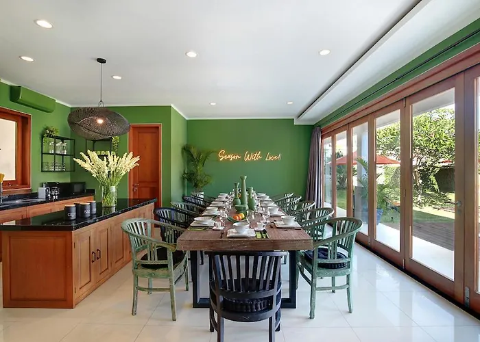 Atlas Fest Chill 6bed Loved By Big Groups Easy Walk To Villa Canggu (Bali)